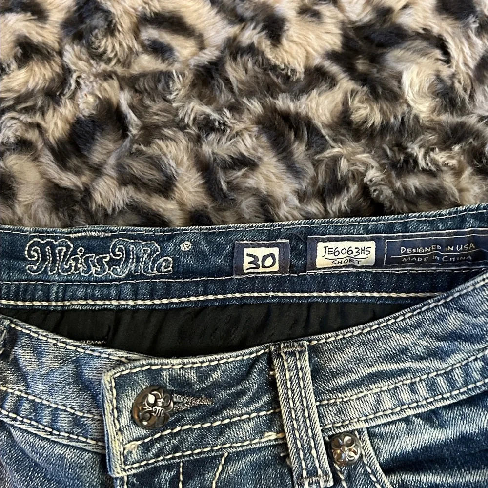 Miss Me 30 NWOT Blue Denim Jeans - Picture 11 of 16